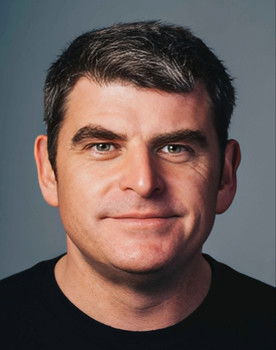 Graham Putnam as Gavin MacDonald