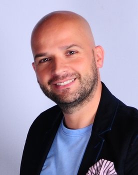 Andrei Ştefănescu as Andrei