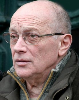 Lajos Balázsovits as Hannover István