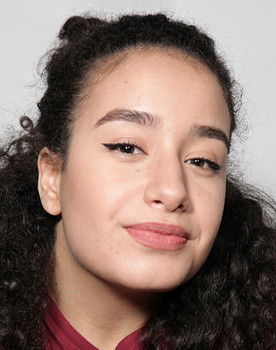 Yasmin Slama as Waitress