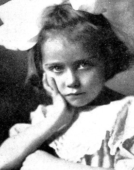 Doris Hollister