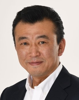 上谷健一 as 看守