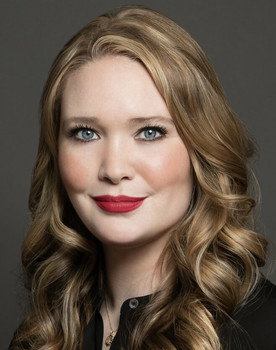 Sarah J. Maas as Self