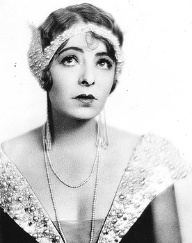 Dorothy Davenport as Clara Madison