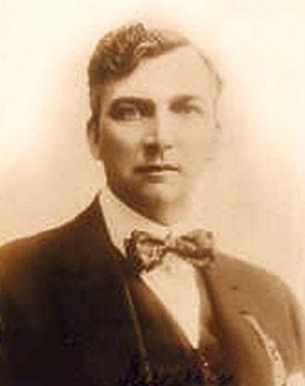 Herbert Prior as Dr. Edwards (uncredited)