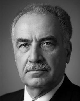 Fevzi Çakmak as Self