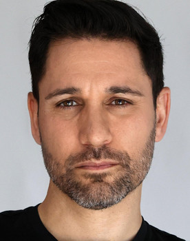 Mark Fantasia as Dustin