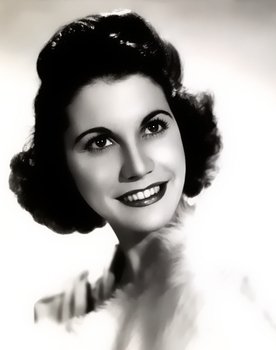 Maxene Andrews