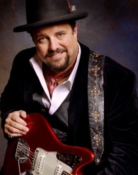 Raul Malo as 