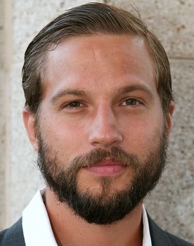Logan Marshall-Green as Tyler Fog