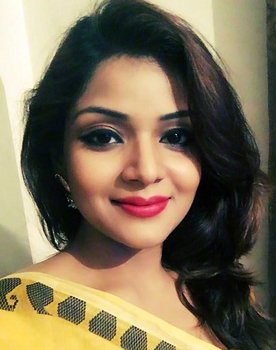 Arunima Ghosh as Tenant's wife