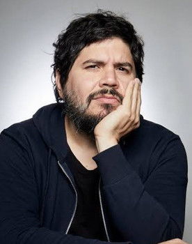 Santiago Motorizado as Narrador