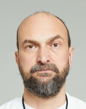 Kubilay Tunçer as Lovrin (voice)