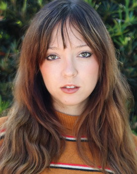 Caelan Callanan as Bella