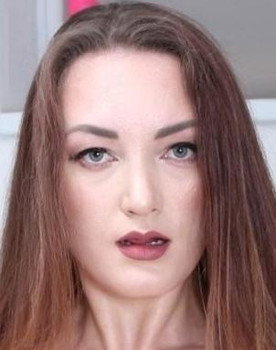 Julia Maze