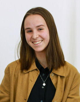 Florence Rousseau as Figurant(e)