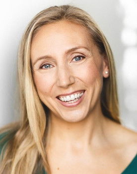 Freya Ravensbergen as Kayla