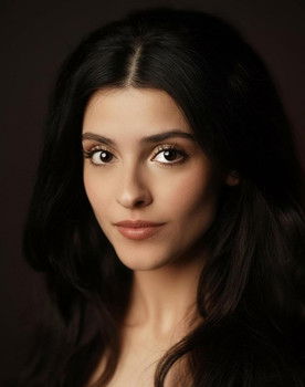 Rose Dehgan as Student