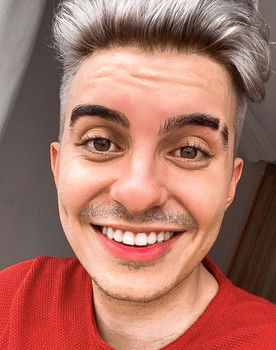 Cauê Bueno as Baixamemória