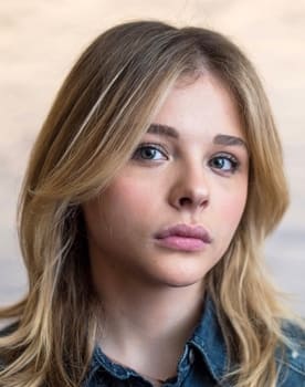 Chloë Grace Moretz as Little Ann Sliger