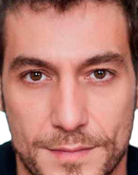 Raúl Tejón as 