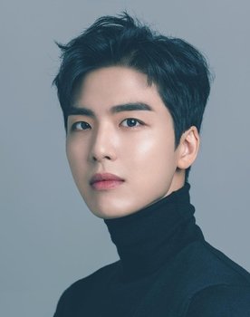 Seo Jae-woo as Lee Young-jae