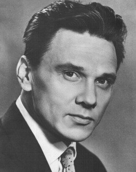 Georgiy Yumatov as Stepan Ogurtsov