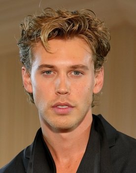 Austin Butler as Danny Ryan
