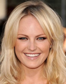 Malin Åkerman as Margo Banks