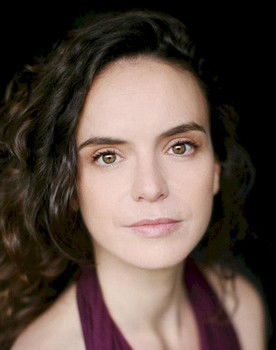 Noëllie Aillaud as Alone adulte