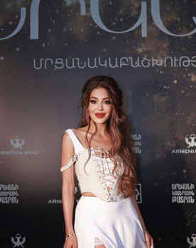 Eva Khachatryan as