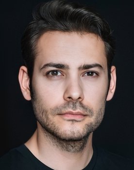 Musa Evren as Derviş Atıf
