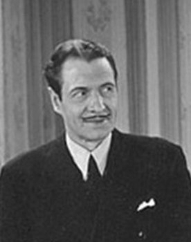 Robert Fiske as Defense Attorney Barker