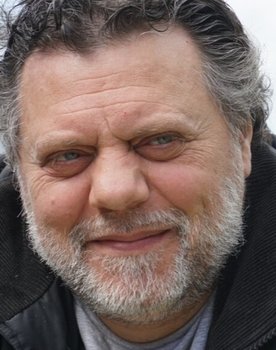 Denny Cecchini as Capo ufficio di Gregorio