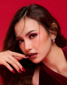 Mahalini Raharja as Laras