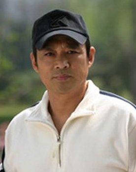 Zhang Zhizhong as 交警老铁