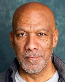 Byron McIntyre as Limo Driver