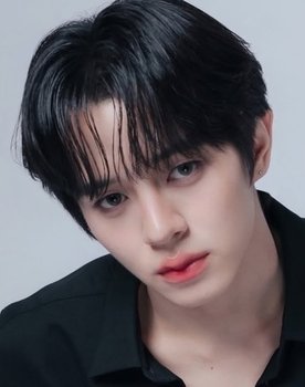 Boripat Jamsat as Keen