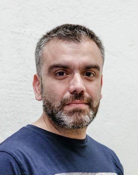 José Luis Torres Leiva as Self