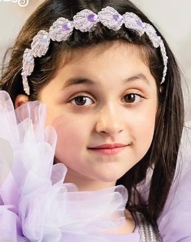 Baby Kiara Khanna as 