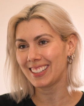 Amanda Balen as Self