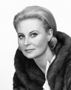 Michèle Morgan as Colette Dutilleul-Lemarchand