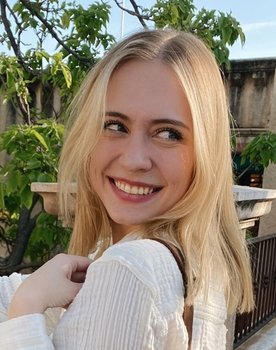 Noell Komar as The Interviewer
