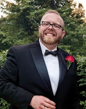 Jeremy Ralston as Mechanic / Party Guest