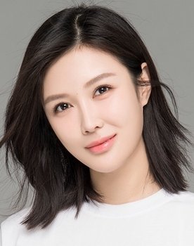 Xin Ru Qiang as Mai Qi