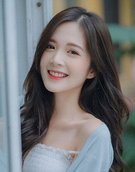 Nguyễn Hoàng Ngọc Huyền