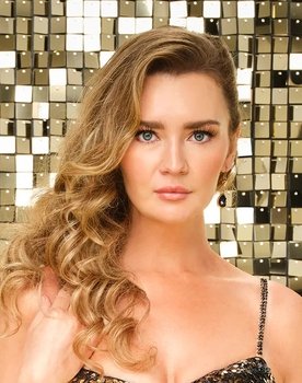 Anna Sorokin as Self