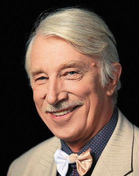 Nikolay Sonin as Джерри Уэллс