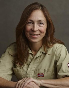 Michelle Oakley as Herself