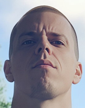 Niels Asstrong
